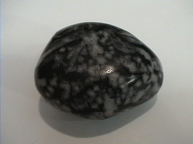 Tumbled Stone - Chrysanthemum Stone